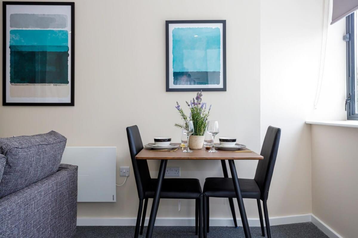 Modern And Stylish 1 Bed Apartment Manchester Kültér fotó